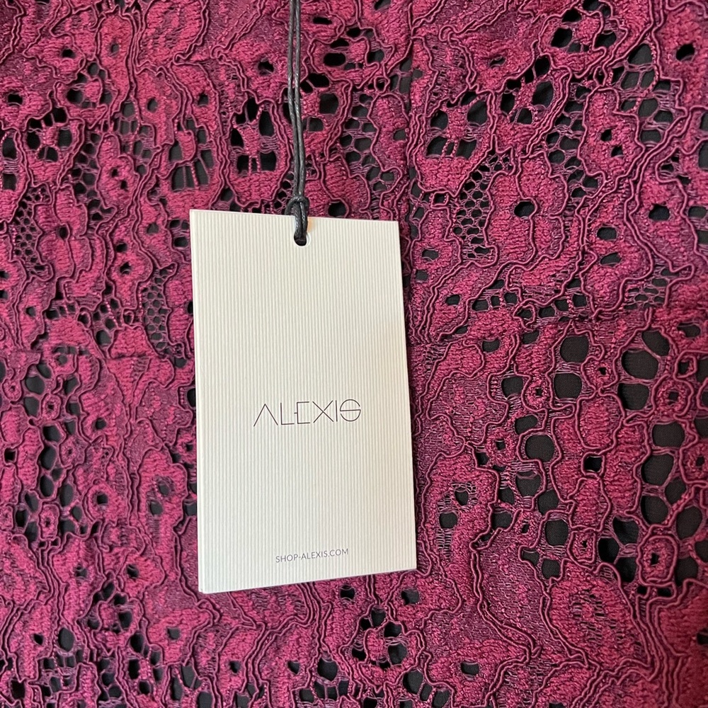 NWT Alexis Sophie Burgundy Lace Off Shoulder Tie Shoulder Dress. Small - Picture 11 of 14